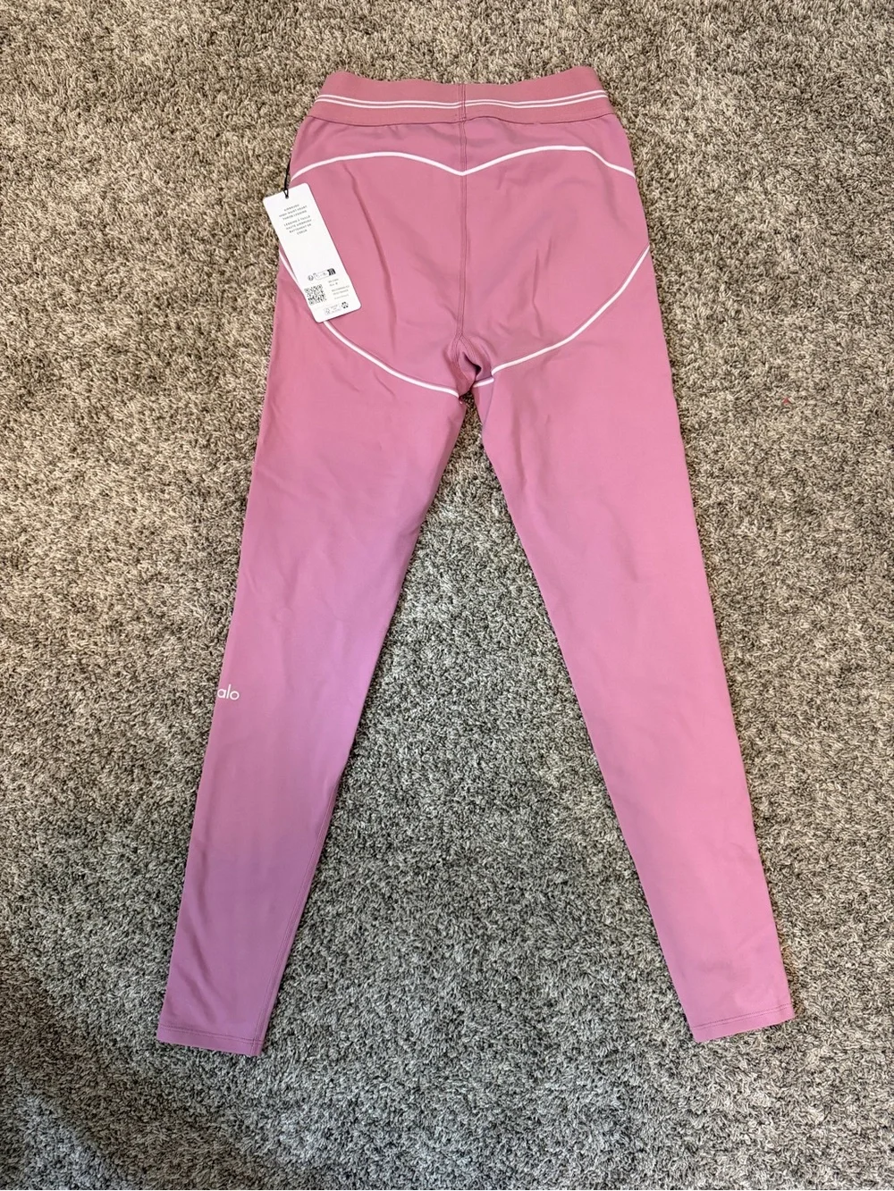 ALO Yoga Women's Heart Throb Sports Bra & Legging Set